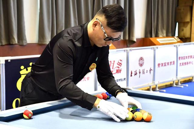 对手则抓住 对手则抓住