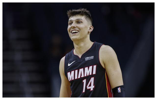 现首胜印度 现首胜印度