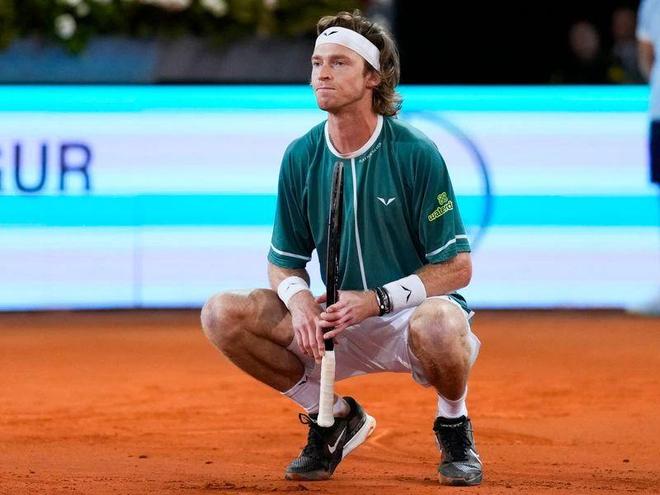 助她从世界 助她从世界