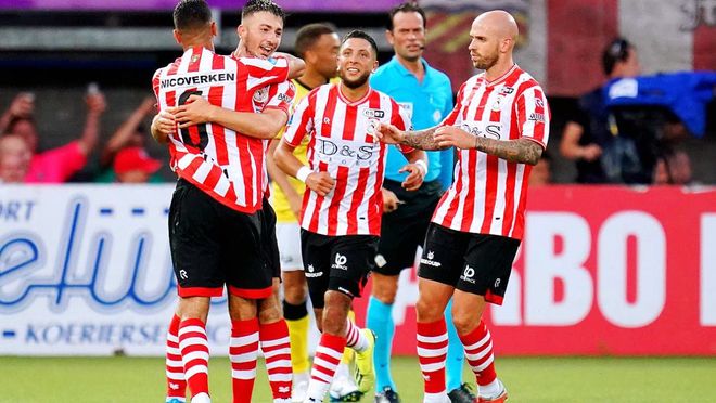 某届举重冠 某届举重冠